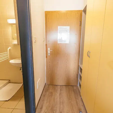 Sd Korotan Hostel